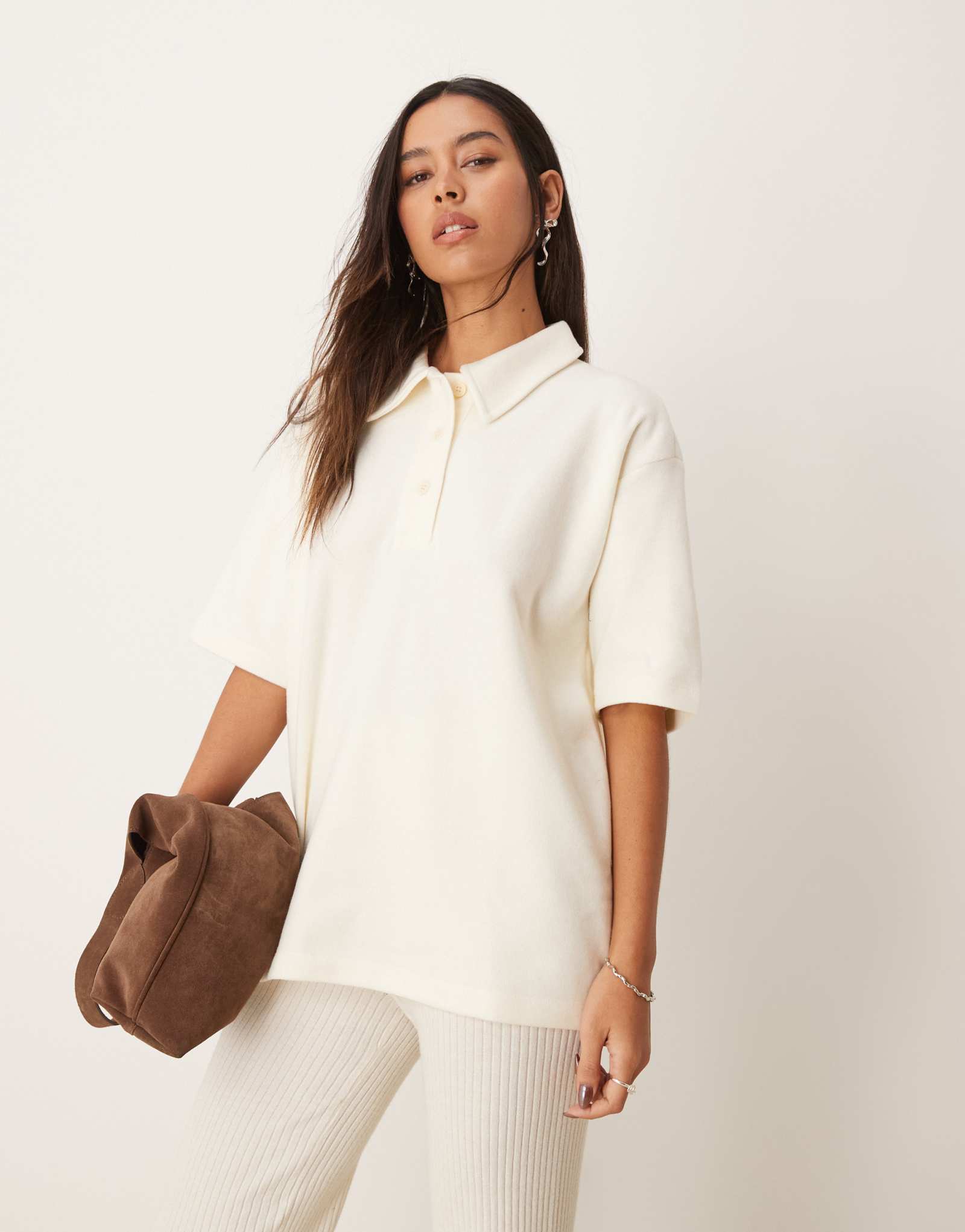 Зимнее белое поло оверсайз от ASOS DESIGN supersoft