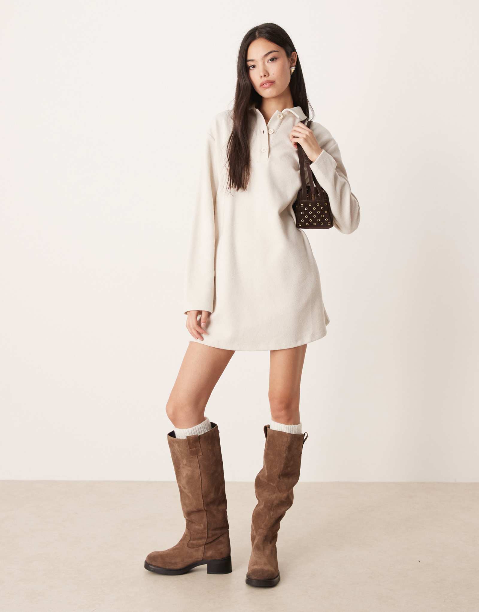 ДИЗАЙНЕРСКОЕ супермягкое платье для регби от ASOS кремового цвета