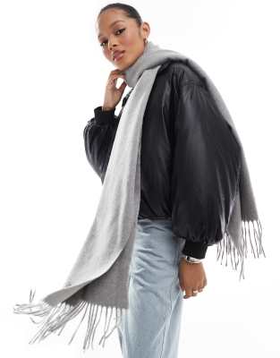 supersoft scarf with tassels in heather gray-Blue