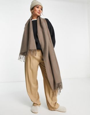 ASOS DESIGN supersoft scarf with tassels in putty - ASOS Price Checker