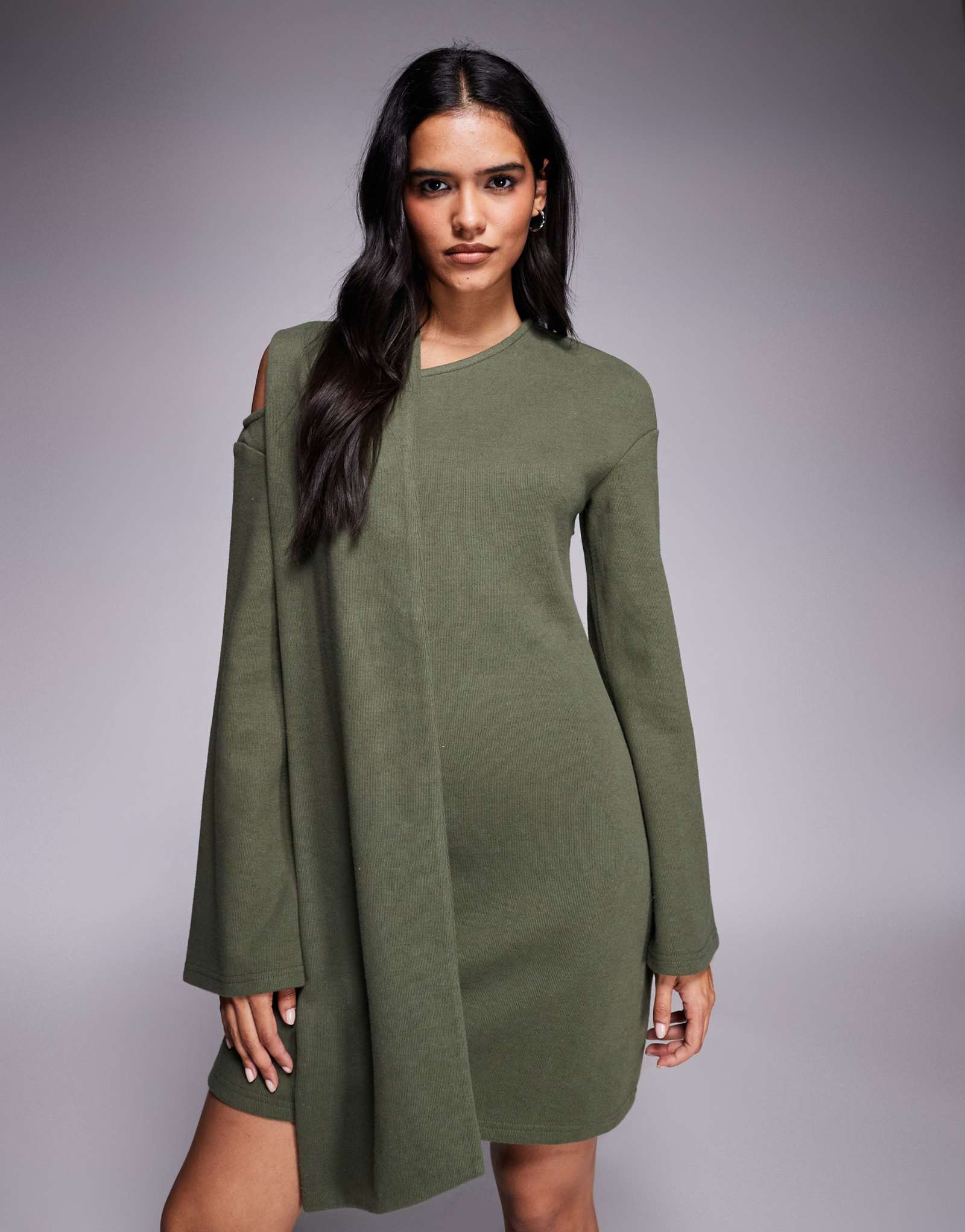 Мини-платье с косой горловиной и сверхмягким шарфом ASOS DESIGN зеленого цвета хаки