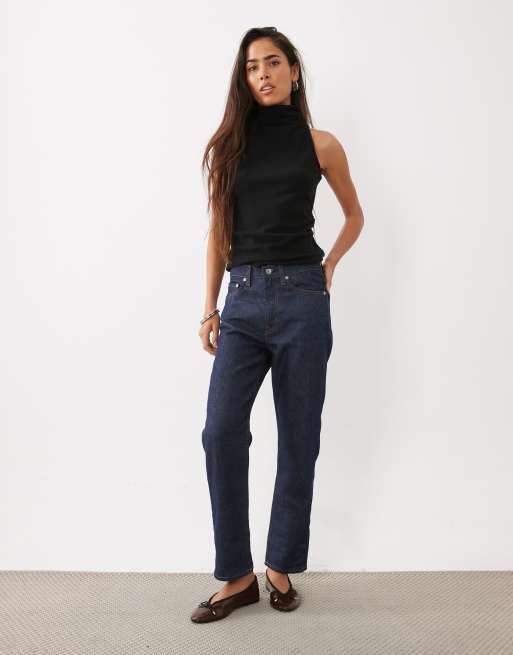 ASOS DESIGN supersoft topp med ståkrage utan ärmar i svart, 2 av 4