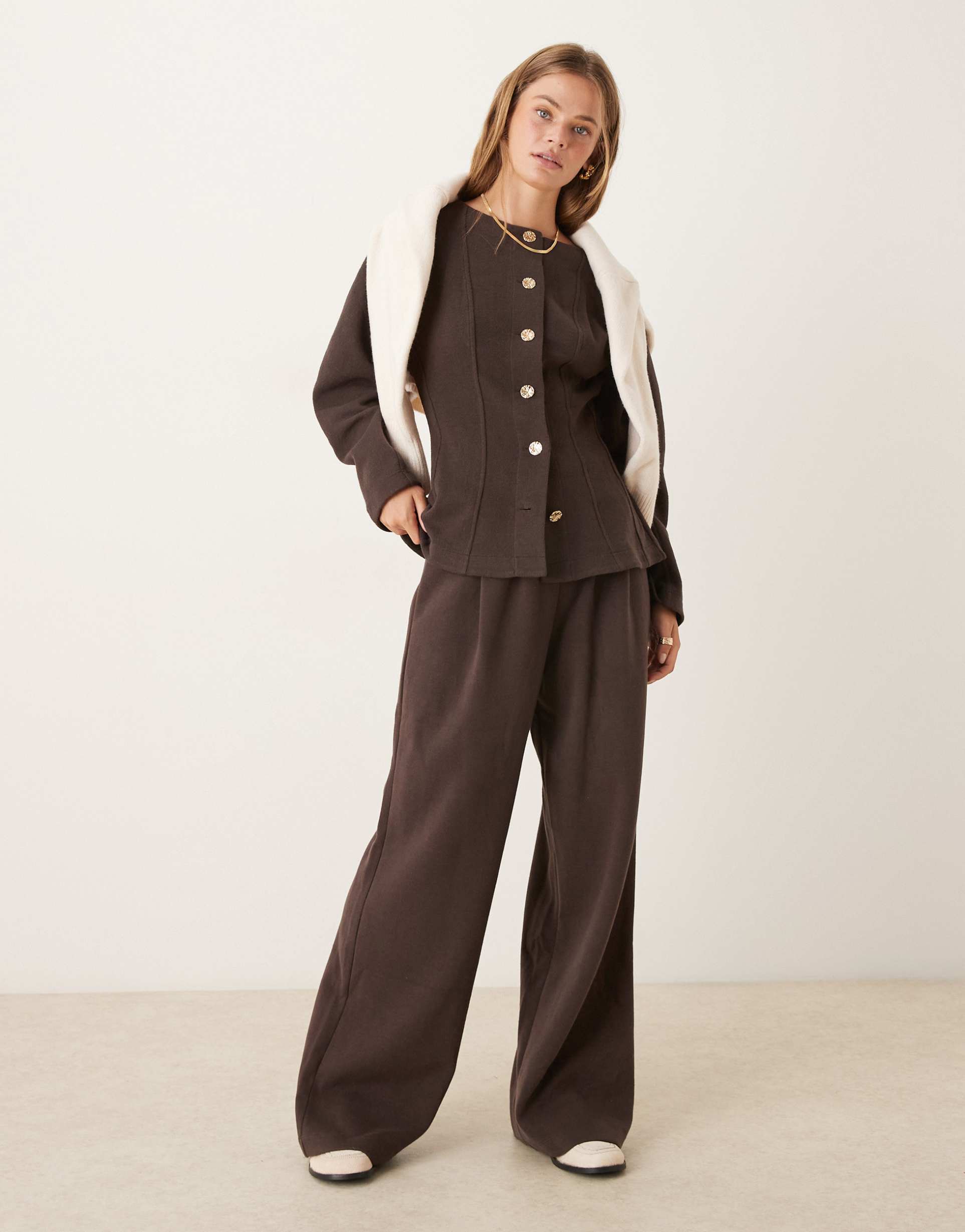 asos design supersoft wide leg pleat front sweatpants in chocolate - part of a set