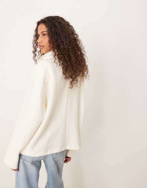 ASOS DESIGN – Superweiche, kastige Strickjacke in Weiß mit Stehkragen und Reißverschluss, 3 von 4