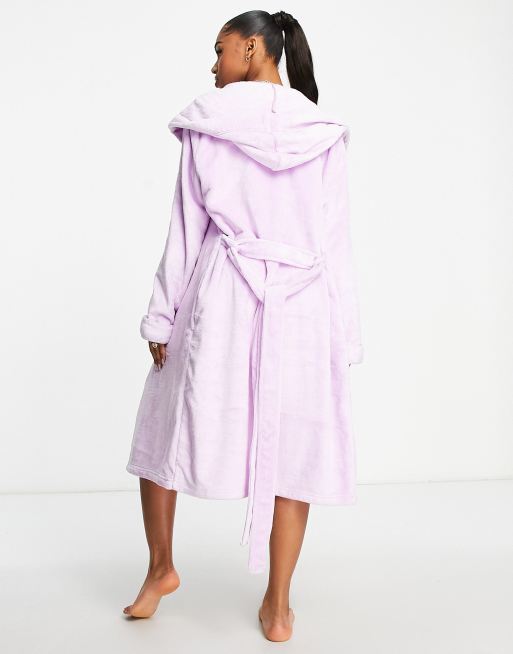 ASOS DESIGN – Superweicher Midi-Bademantel aus Fleece in hellem Flieder, 2 von 4