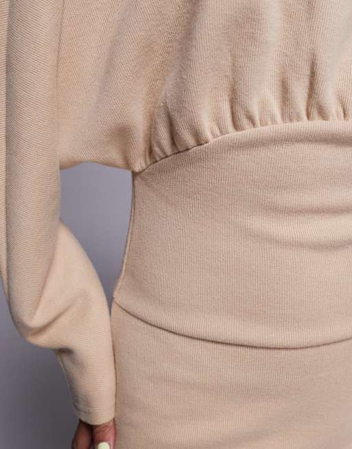 ASOS DESIGN – Superweiches Blouson-Midikleid in Steinbeige mit Fledermausärmeln und U-Boot-Ausschnitt, 3 von 4