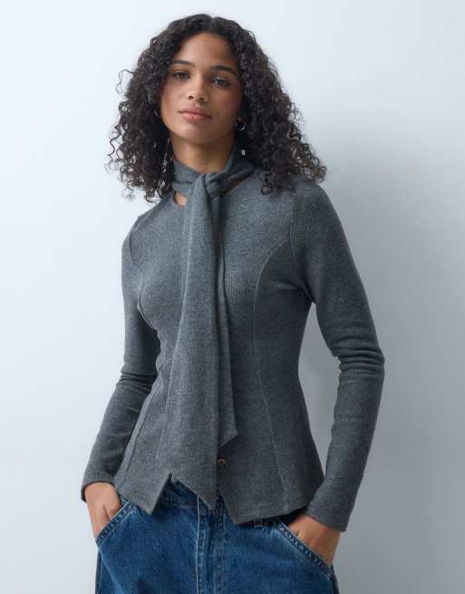 ASOS DESIGN superweiches Cardigan-Top mit Ausschnittdetail und Knopfleiste in Anthrazitgrau, 3 von 5