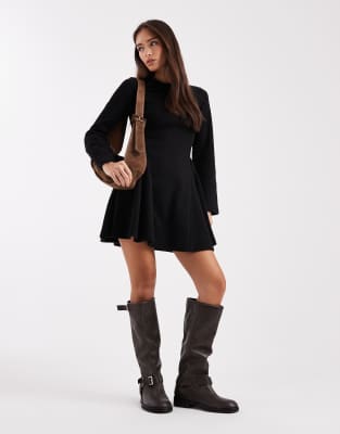 ASOS DESIGN - Superweiches, langärmliges Godet-Minikleid in Schwarz
