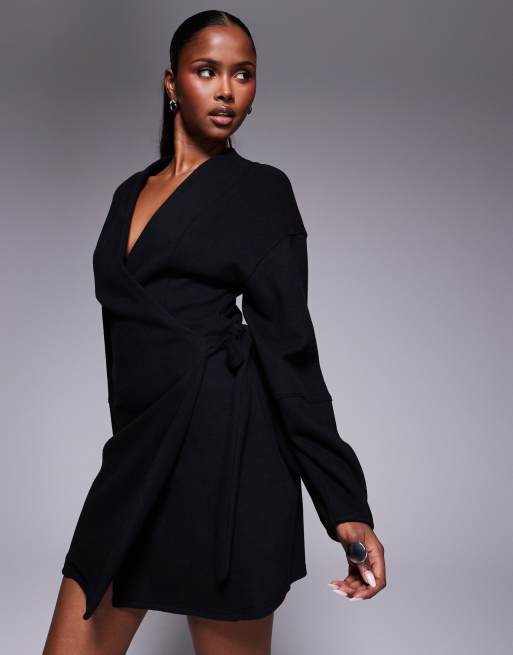 ASOS DESIGN – Superweiches, langärmliges Minikleid in Schwarz mit Wickeldetail vorne, 3 von 4