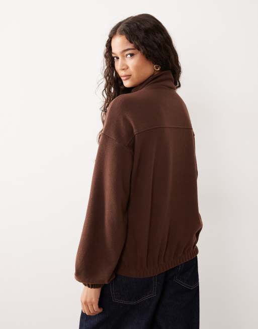 ASOS DESIGN – Superweiches Oberteil in Kaffeebraun mit Stehkragen und Ballonsaum, 2 von 4