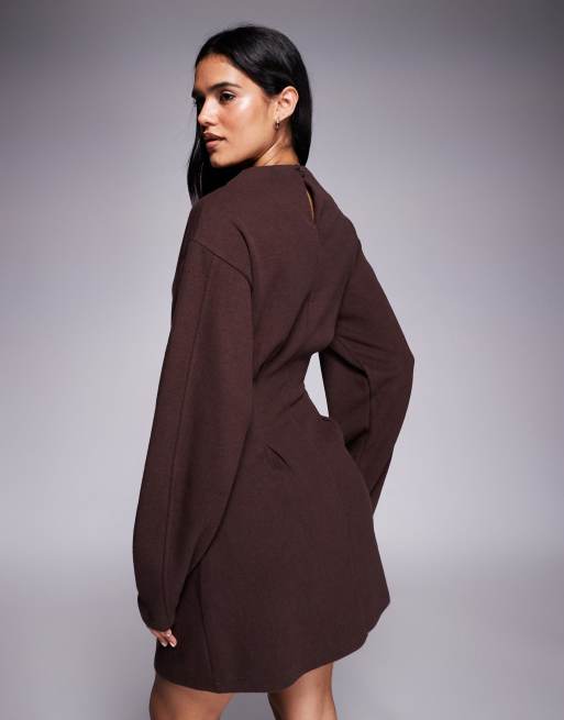ASOS DESIGN – Superweiches, tailliertes Minikleid in Braun, 4 von 4