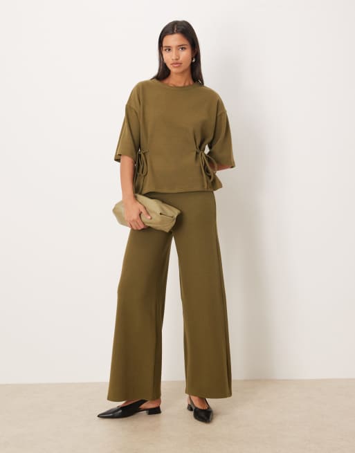 ASOS DESIGN - Superzacht T-shirt in kaki, deel van co-ord set, 2 van 4