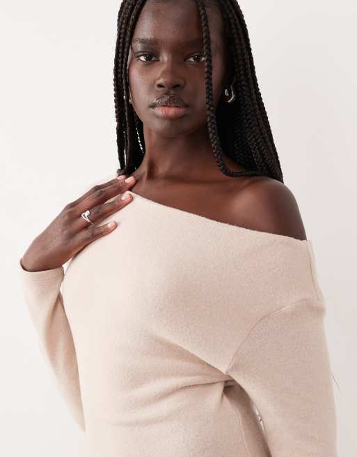 ASOS DESIGN - Superzachte asymmetrische mini jurk met verlaagde zoom in crème, 2 van 4