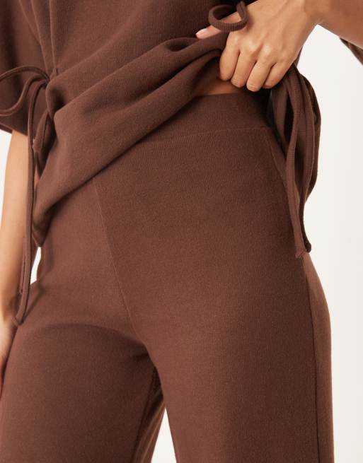 ASOS DESIGN - Superzachte broek met wijde pijpen in chocoladebruin, deel van co-ord set, 2 van 5