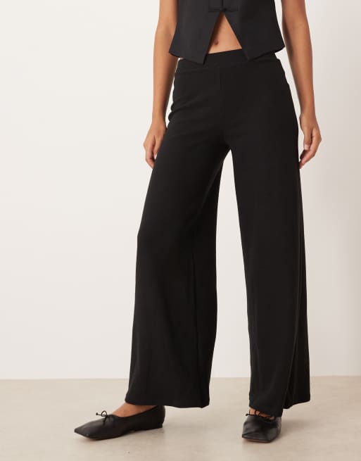 ASOS DESIGN - Superzachte broek met wijde pijpen in zwart, 2 van 5