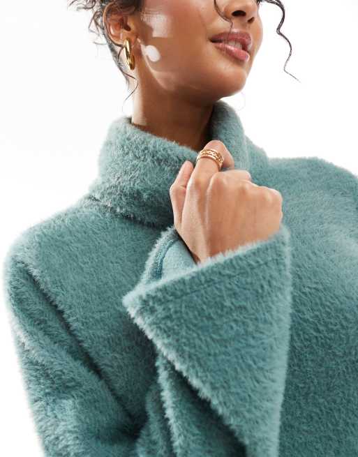 ASOS DESIGN - Superzachte pluizige mini trui-jurk met col in groen, 3 van 4