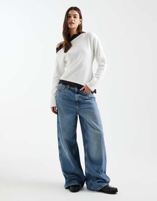 ASOS DESIGN - Superzachte top met afhangende schouder en kanten zoom in wit, 3 van 4