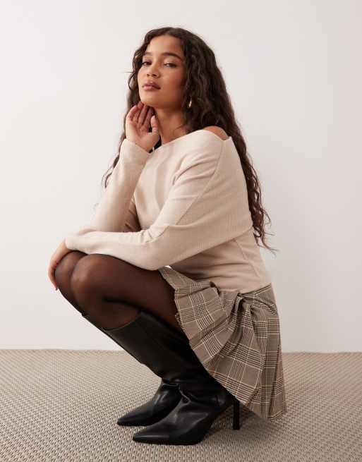 ASOS DESIGN - Superzachte top met plooidetails en blote schouders in crème, 2 van 4