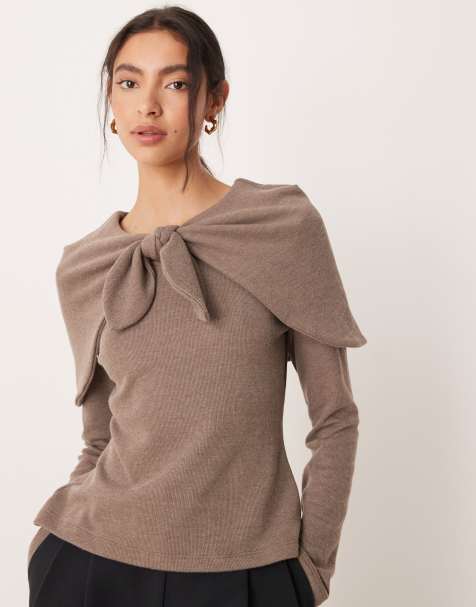 ASOS DESIGN - Superzachte trui met capedetail in mokka - view 1