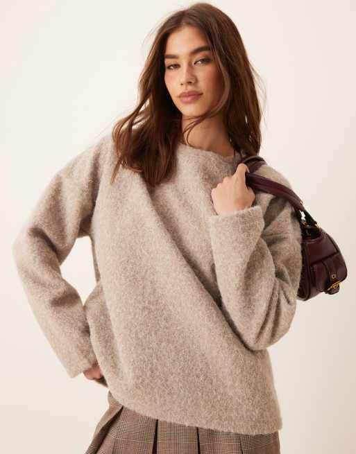ASOS DESIGN - Superzachte trui van zware stof met inzetstukken en ronde hals in beige