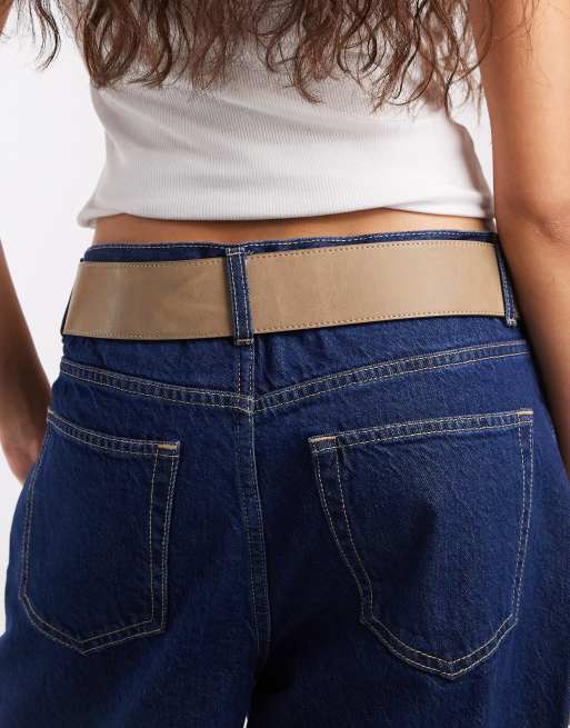 ASOS DESIGN - Svampebrunt og lavtaljet bælte med dobbelt og firkantet spids, 3 af 3