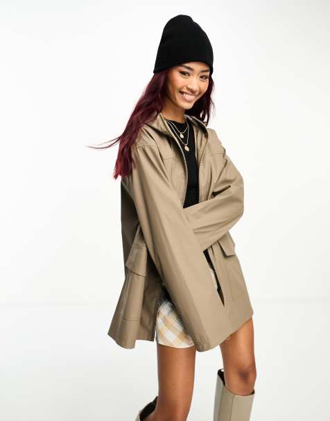 ASOS DESIGN – Svampfärgad regnkappa med gummerad yta - view 1