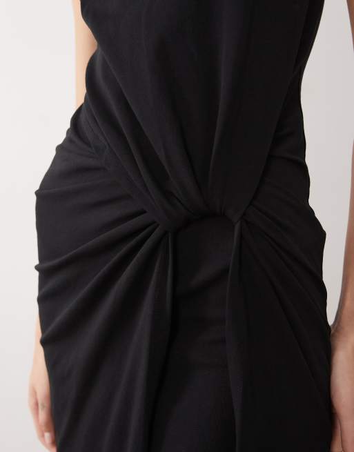 ASOS DESIGN – Svart, ärmlös maxiklänning med ståkrage och knutdetalj, 3 av 4
