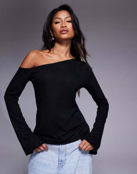 ASOS DESIGN – Svart, asymmetrisk topp i skir, stickad stil med bara axlar - view 1