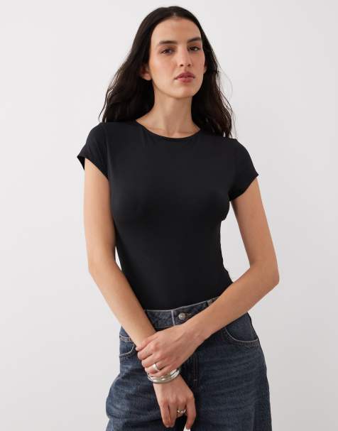 ASOS DESIGN – Svart, åtsmitande body i polyamid med korta ärmar - view 1