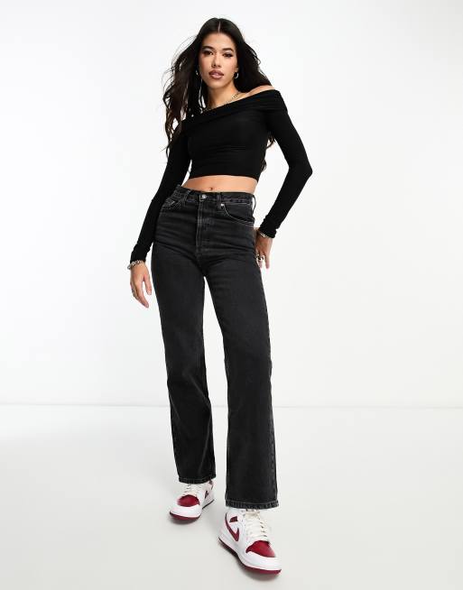 ASOS DESIGN – Svart åtsmitande topp med bardotringning och långa ärmar, 4 av 4