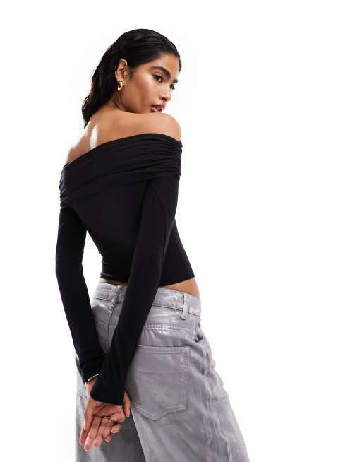 ASOS DESIGN – Svart åtsmitande topp med bardotringning och långa ärmar, 3 av 4