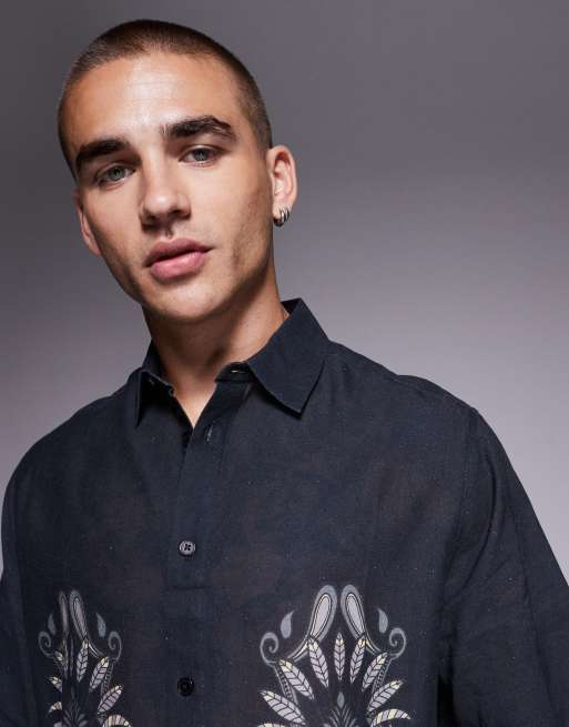 ASOS DESIGN – Svart, avslappnad skjorta med tryck på bröstet, 5 av 5