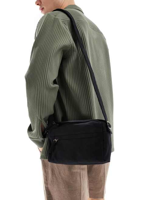 ASOS DESIGN – Svart axelremsväska i mjuk bomull med ficka framtill, 3 av 4