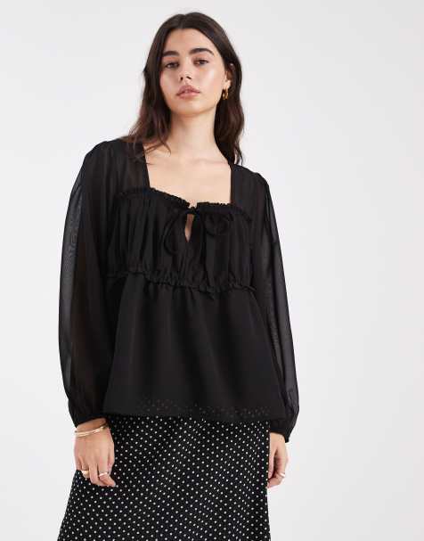 ASOS DESIGN – Svart blus i skir chiffong med ryschad detalj - view 1