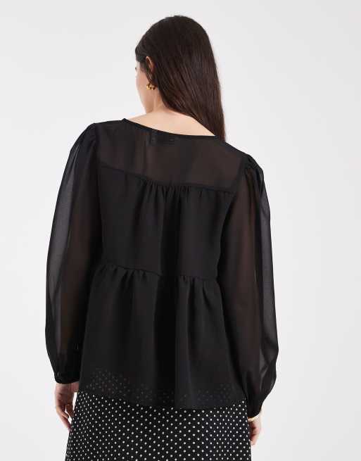 ASOS DESIGN – Svart blus i skir chiffong med ryschad detalj, 4 av 4