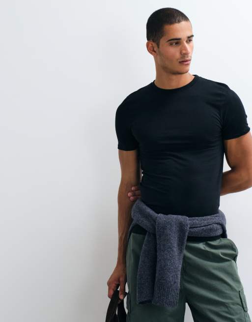 ASOS DESIGN – Svart, enkel t-shirt i muscle fit, 5 av 5