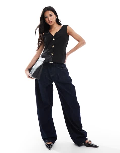 ASOS DESIGN – Svart, figursytt set med kostymväst och byxor med guldfärgade knappar - view 1