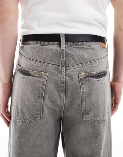 ASOS DESIGN – Svart fint extra smalt bälte i läderimitation med mattsvart spänne, 2 av 3
