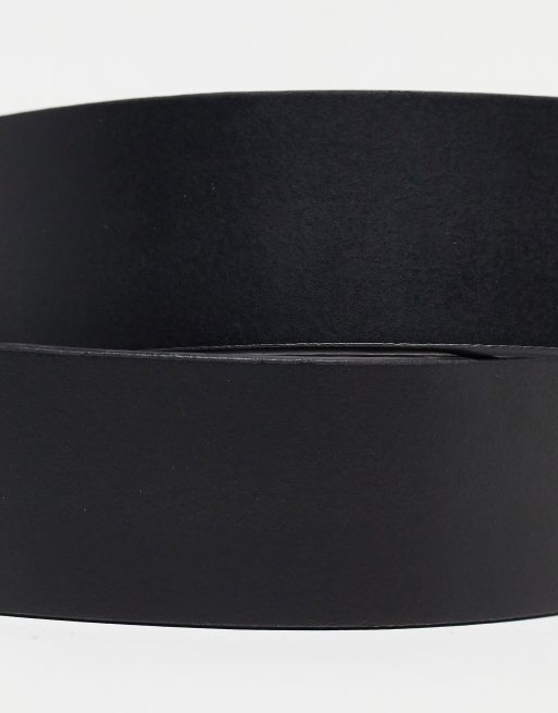 ASOS DESIGN – Svart fint läderskärp med guldfärgat spänne, 3 av 4