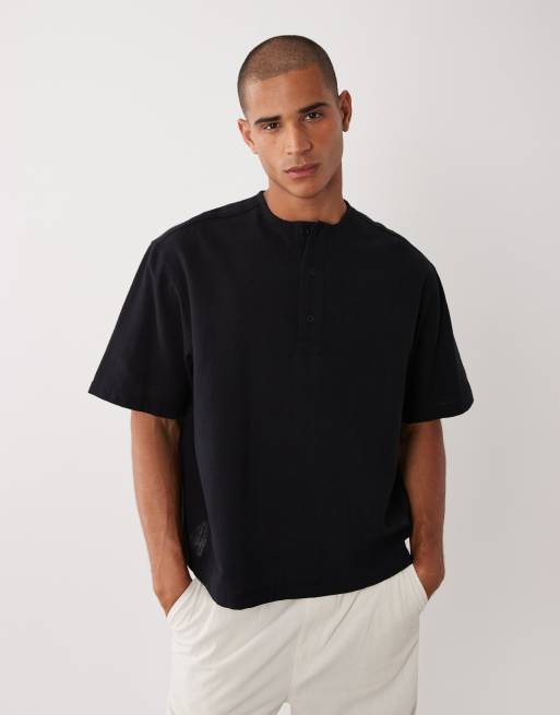 ASOS DESIGN – Svart henley-skjorta i linnestil med boxig passform, 2 av 5