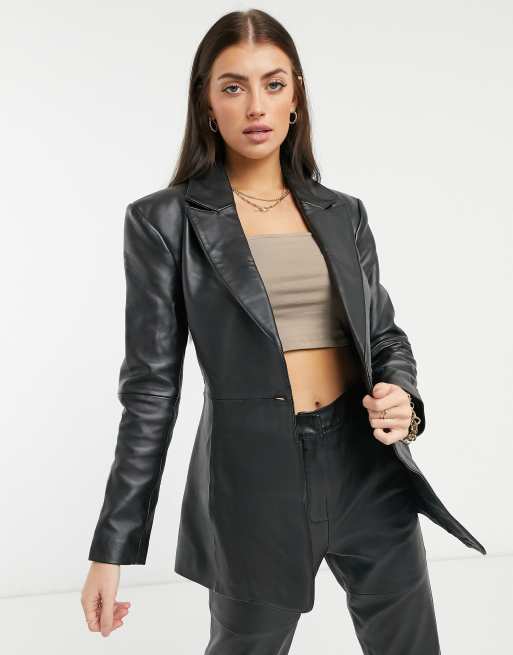 ASOS DESIGN Premium – Svart kostym i läder, 2 av 3