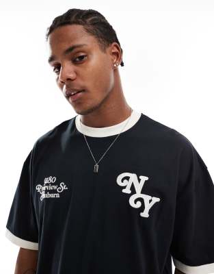 ASOS DESIGN – Svart, kort t-shirt i oversize med tryck framtill