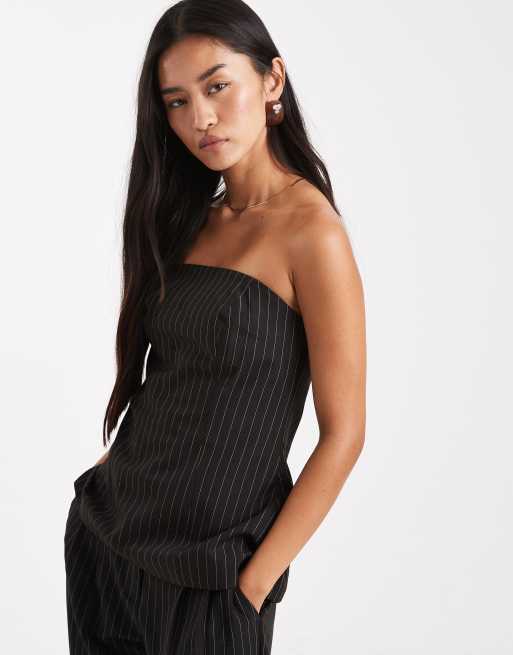ASOS DESIGN – Svart, kritstrecksrandig, figursydd bandeau-topp, del av set, 2 av 4