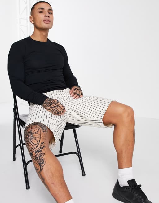 ASOS DESIGN – Svart, långärmad t-shirt i muscle fit med rund halsringning, 2-pack, 4 av 4