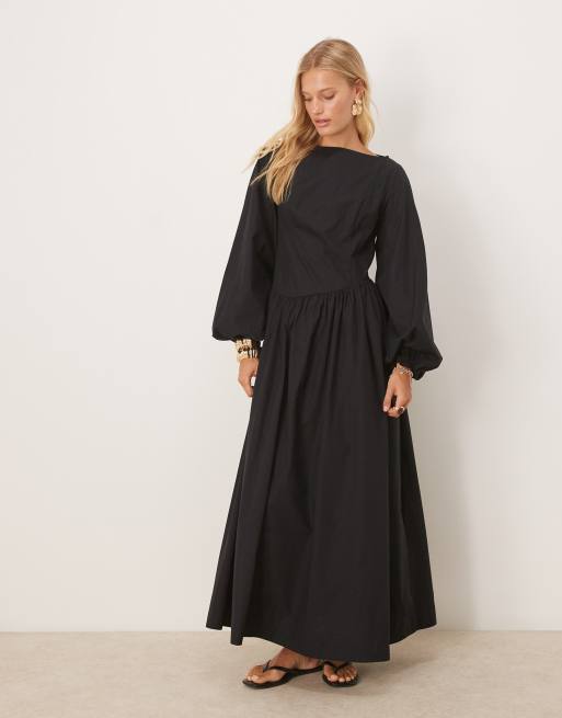 ASOS DESIGN – Svart maxiklänning i poplin med asymmetrisk midja och vida ärmar