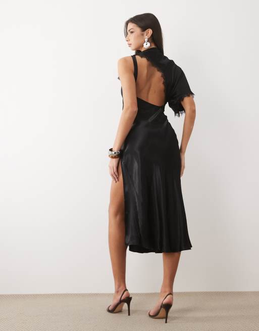 ASOS DESIGN – Svart maxiklänning i satin med asymmetriska ärmar och spetskant, 4 av 4