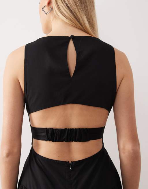 ASOS DESIGN – Svart maxiklänning med brottarringning och utskurna detaljer baktill , 4 av 4