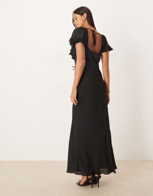 ASOS DESIGN – Svart maxiklänning med volangprydd byst, 3 av 4