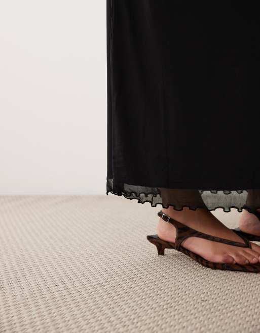ASOS DESIGN – Svart midikjol i mesh, 4 av 5