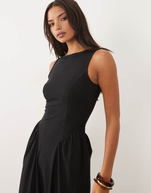 ASOS DESIGN – Svart midiklänning med båtringning och midjedetalj, 3 av 4